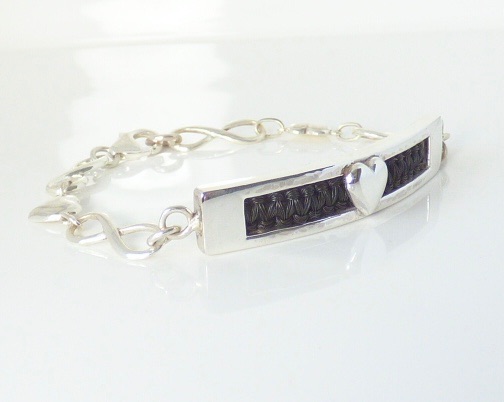 Silver heart and infinity chain horsehair bracelet