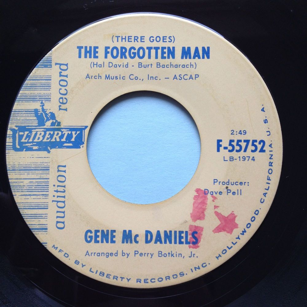 Gene McDaniels - (There goes) The Forgotten Man - Liberty promo - Ex
