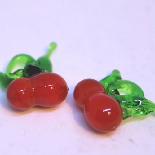 1 Handmade Lampwork Pendant Cherry, Red, 18.5~19x14~17x7.5~8mm, Hole: 2~2.5