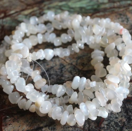Navel Chakra White Moonstone Chips 5-8mm 20g