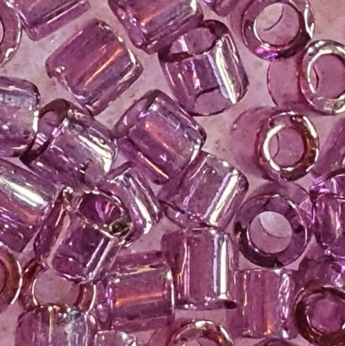 DELICA BEADS 8/0 TRANSPARENT RASPBERRY AB