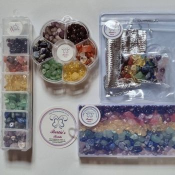 Crystal Bracelet Making Kits includes Garnet, Carnelian, Citrine, Aventurine, Lapis Lazuli and Amethyst Chips