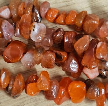 Natural Carnelian Beads Strands, Dyed & Heated, Chip