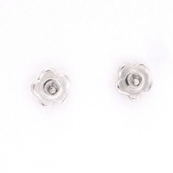 Dotty daisy earrings