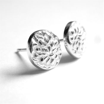 Embossed blossom studs