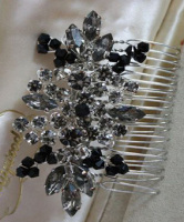 Myrtle Red Carpet Hair Comb