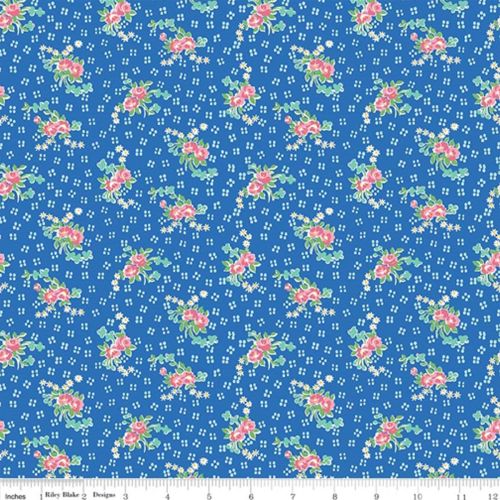 Mae Flowers by Penny Rose Fabrics Bouquet in Blue