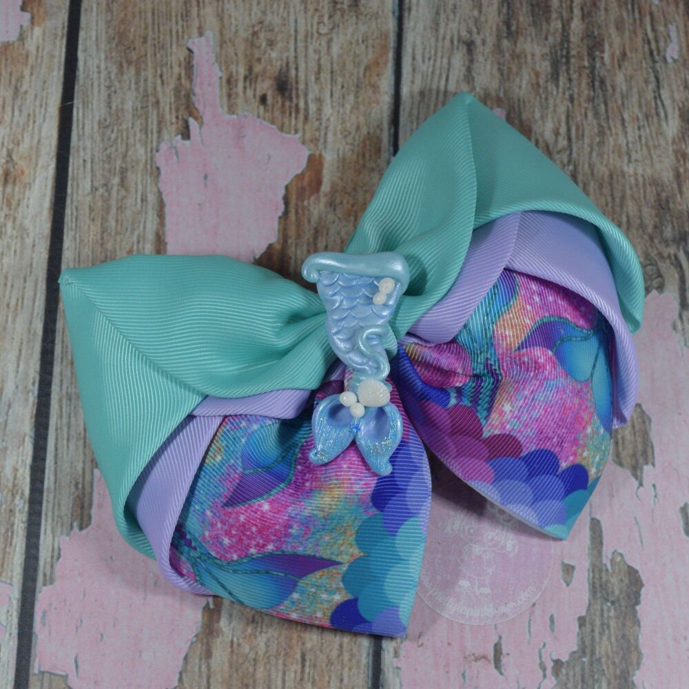 Dragonfly style bow- Mermaid Tails