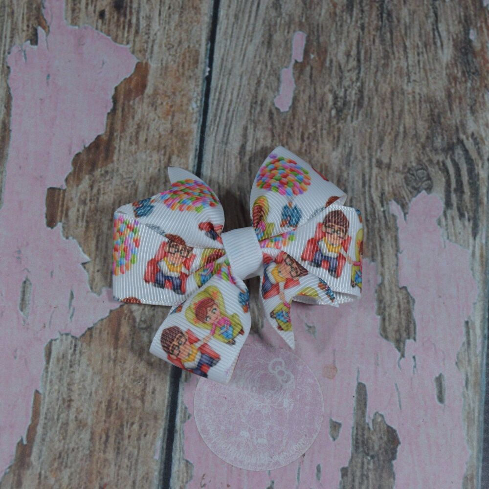 Pinwheel Bow - Up up and away