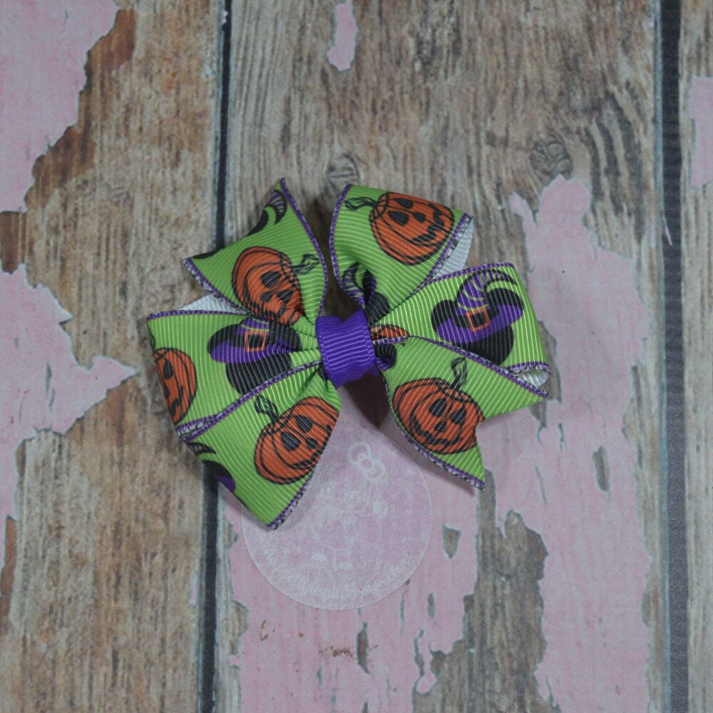 Pinwheel Bow - Mickey and Pumpkins