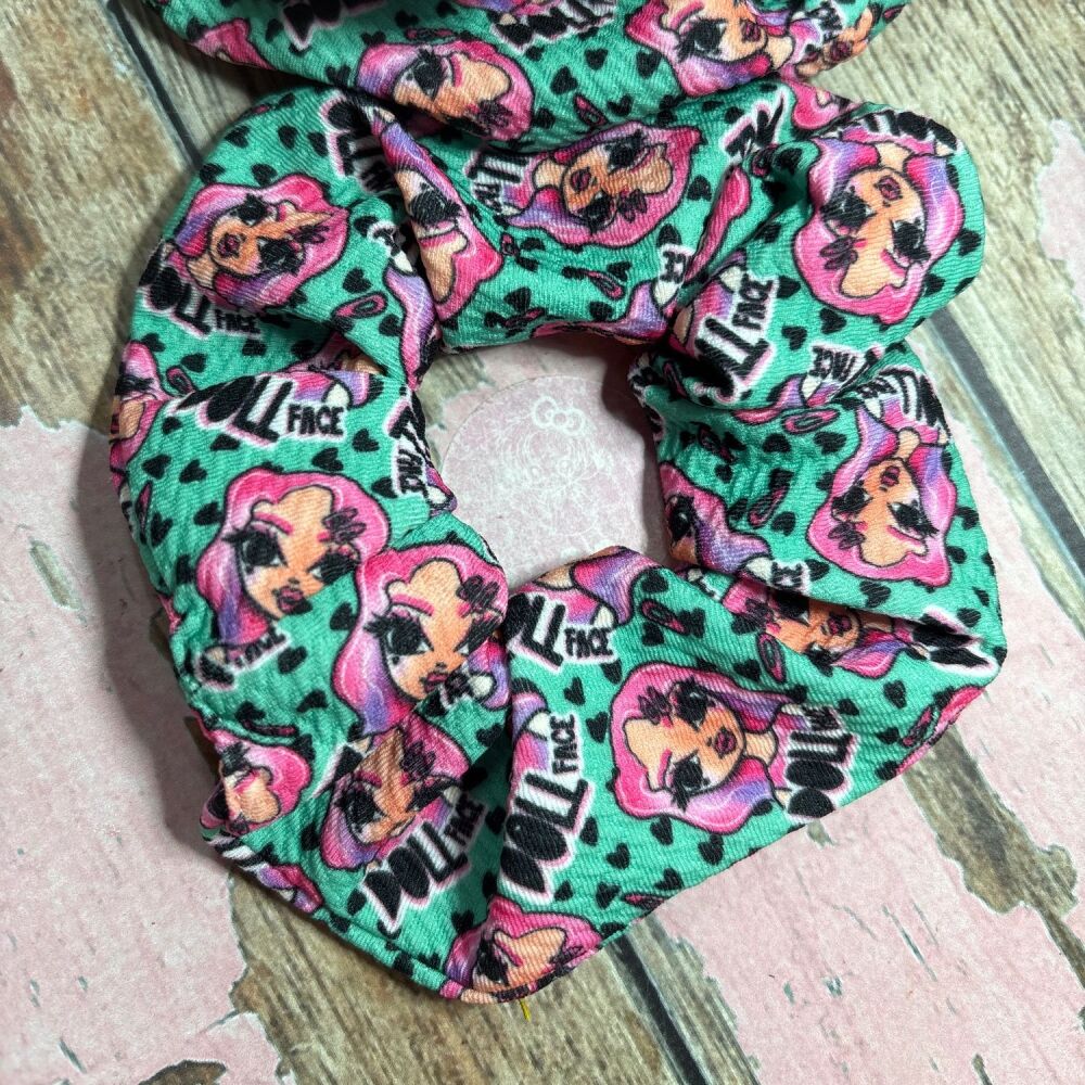 Middie Scrunchie - Doll face