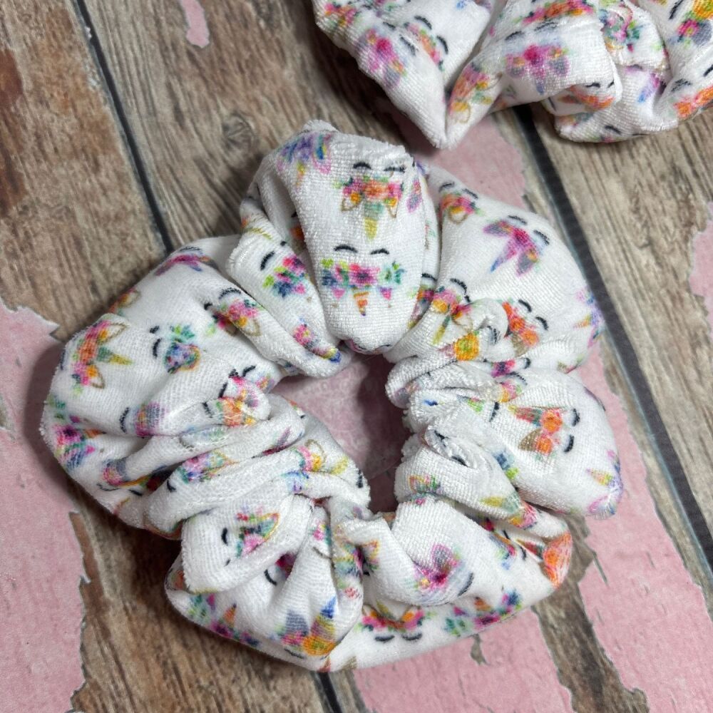 Middie Scrunchie - Plush sleepy unicorns