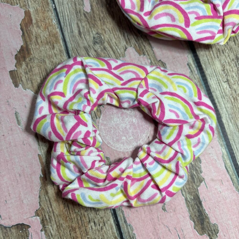 Middie Scrunchie - Rainbows