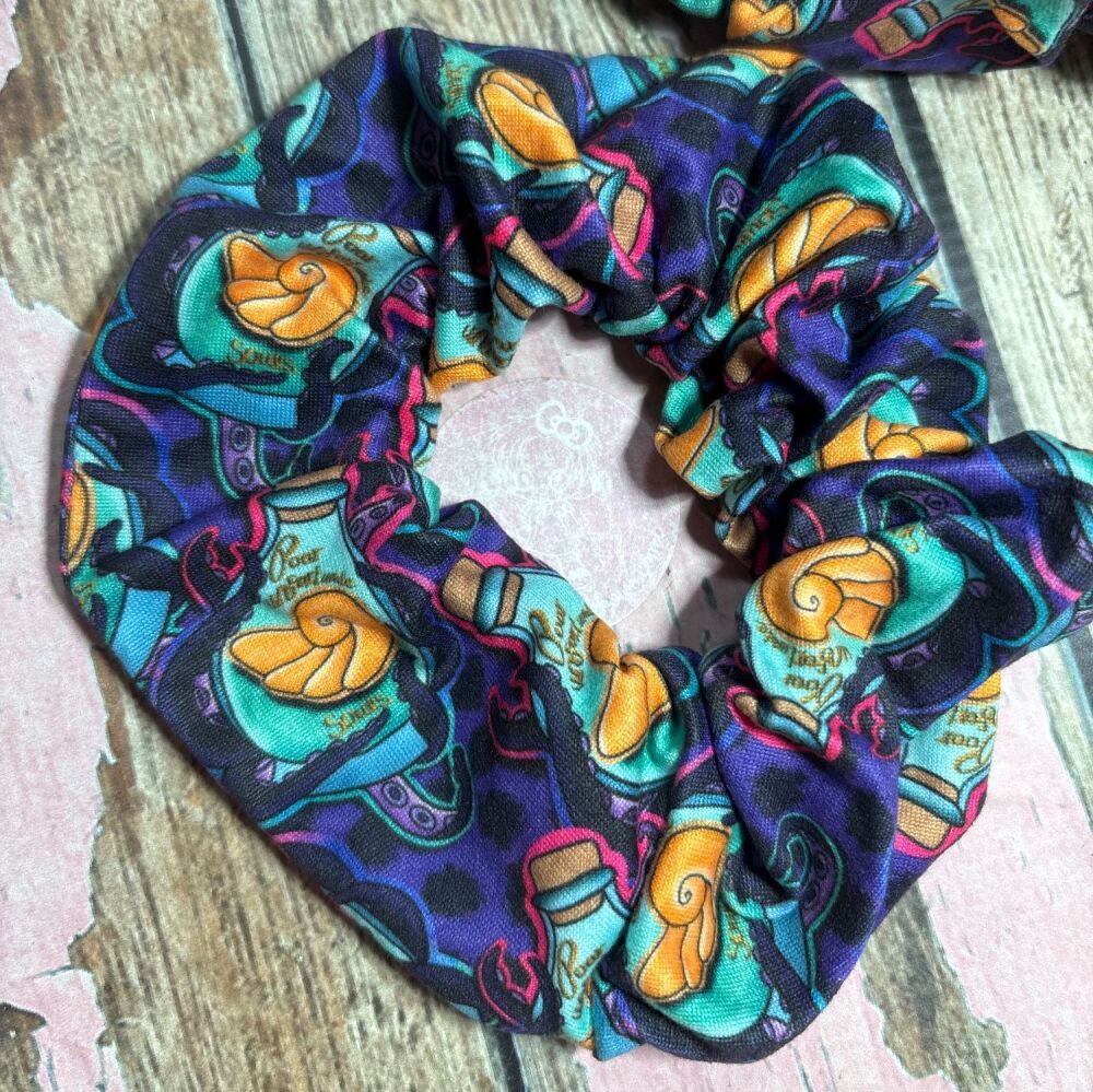 Middie Scrunchie - Poor unfortunate souls