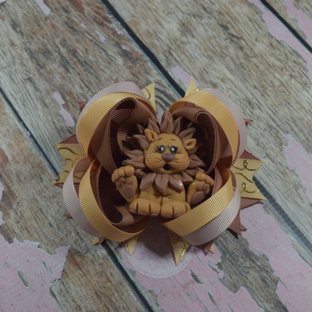 Princess Bow - Larry the lion