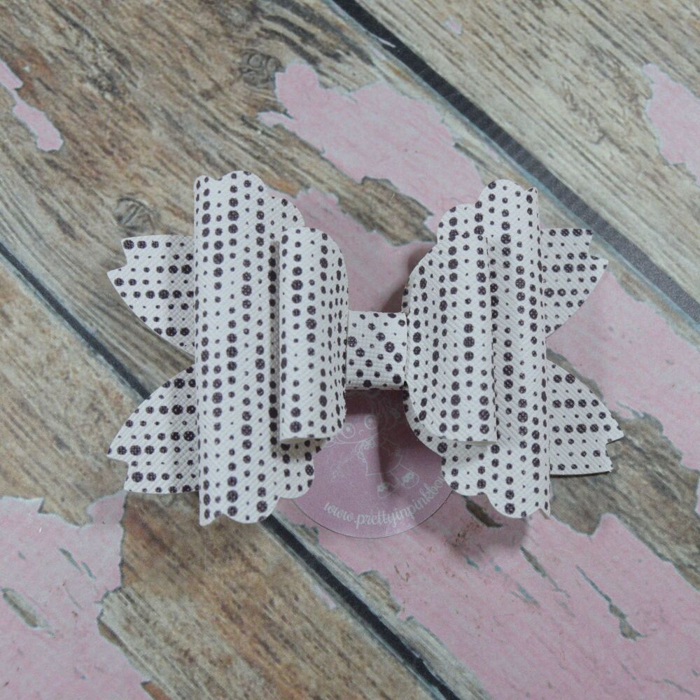 Abby Bow - off white and black dots