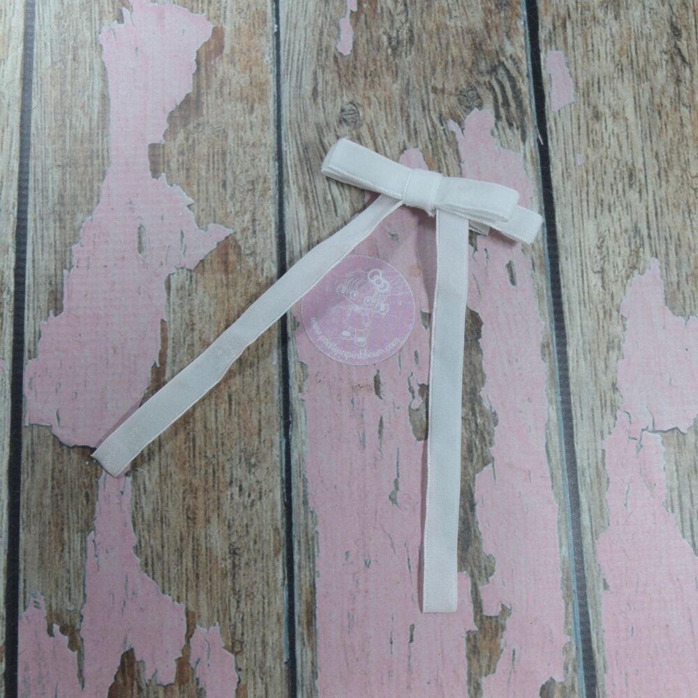 Victoria Bow - White