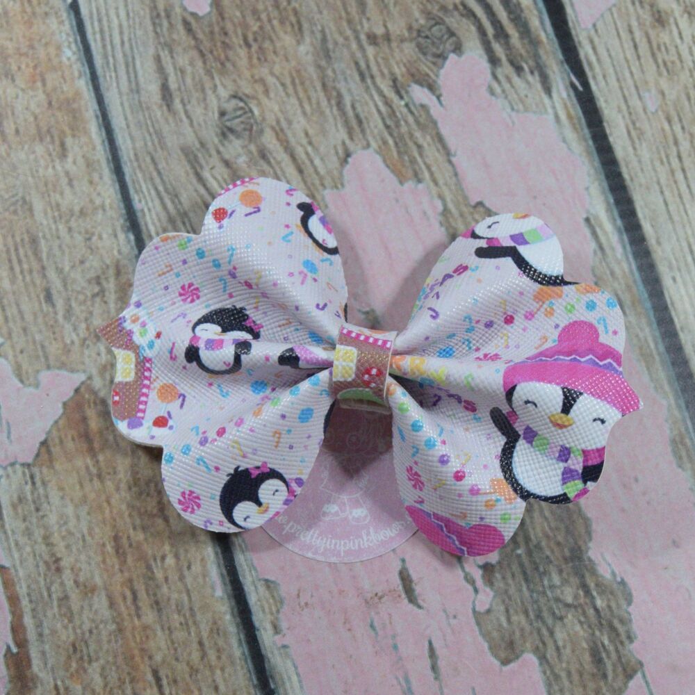 Small Seashell Bow - Penguin