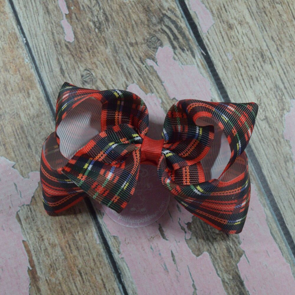 4" Boutique Bow On Croc Clip - Tartan