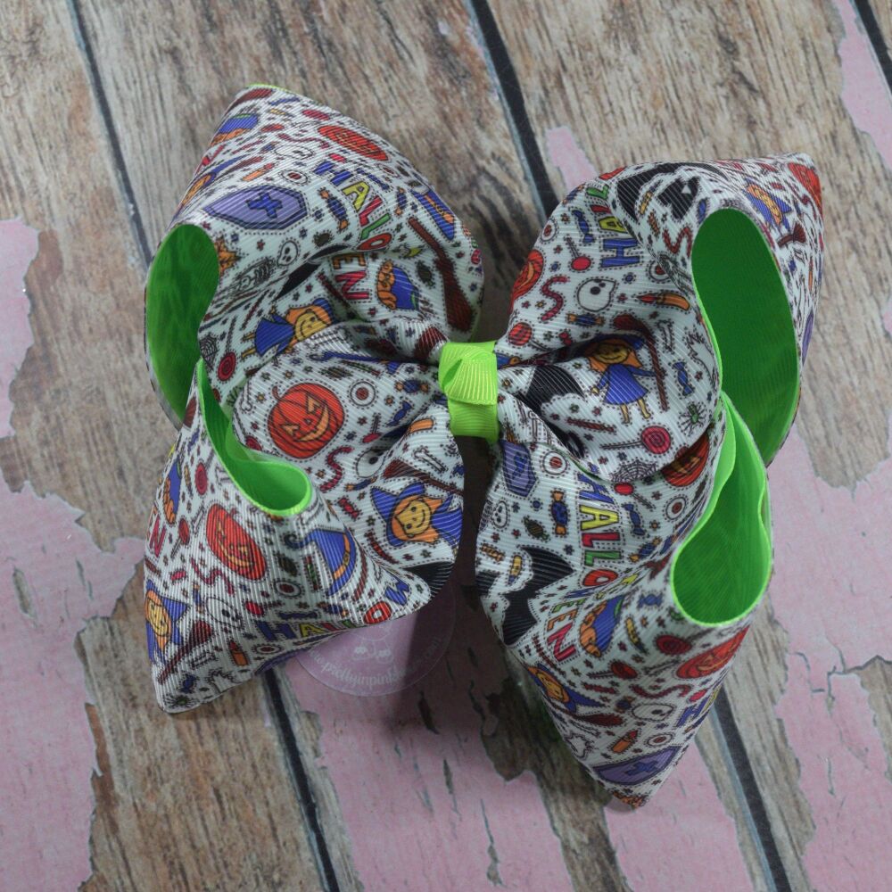 6" Double layer boutique bow - Halloween doodles