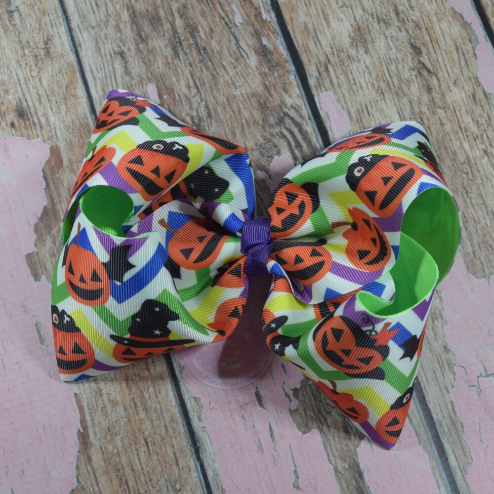 Double layered 6" Boutique Bow - Pumpkin Witches