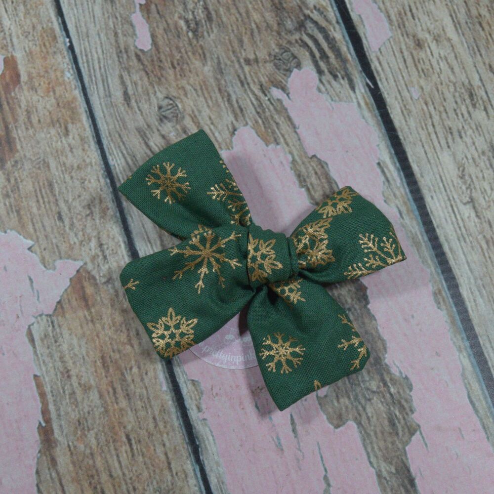 Maddie Bow - Green Christmas