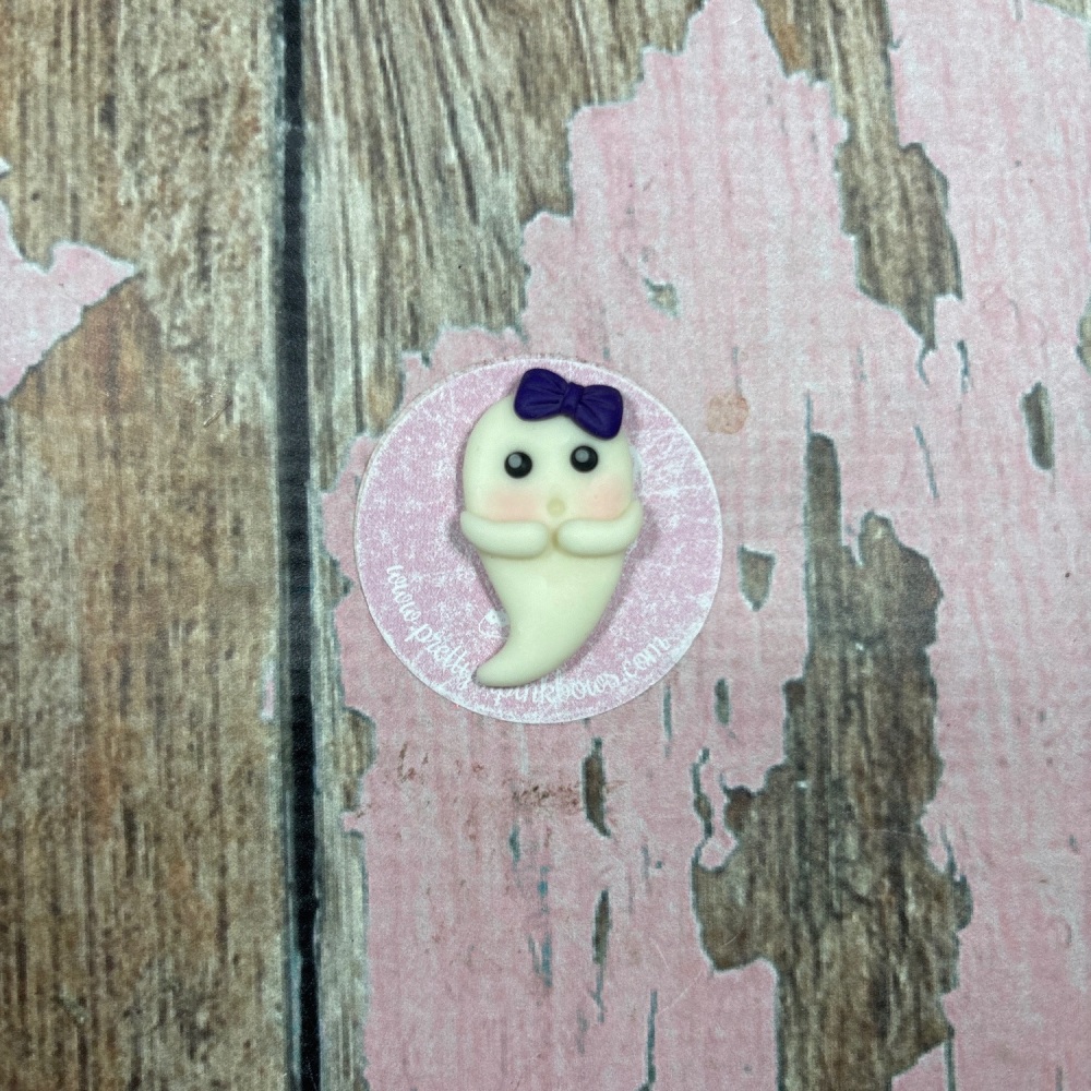 Little Ghost with a purple bow
