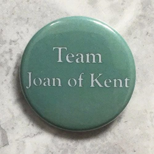 A round teal badge with 