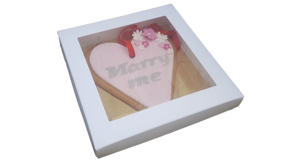NEW:White Sqaure Cookie Box With Gold Insert x 10