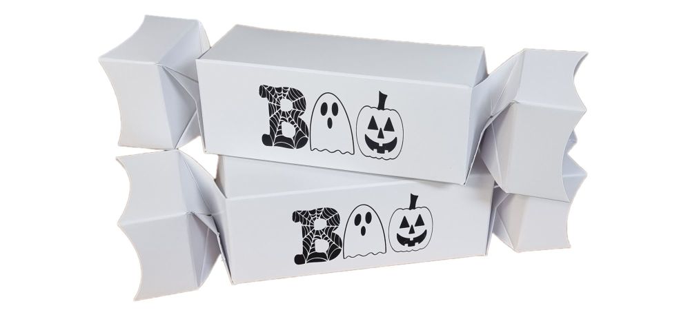 Halloween White Small Twist Cracker, Black foiled with "Boo" Dimensions: 230 x 50mm 50mm cavity space 130mmx 50mm x 50mm  - Pack of 10