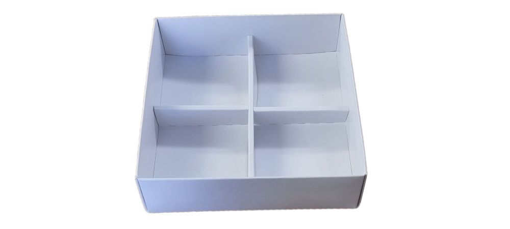 50mm Deep White 4pk Square Brownie/Sweet  Box With Clear Lid & Insert- 155mm x 155mm x 50mm - Pack of 10