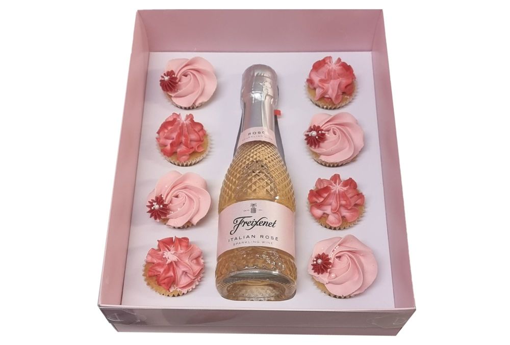 70mm Deep 8pk Mini Cupcake and Mini Bottle Box (Colour to be chosen, price may vary) With Clear Lid and White Insert - 250mm x 195mm x 70mm - Pack of