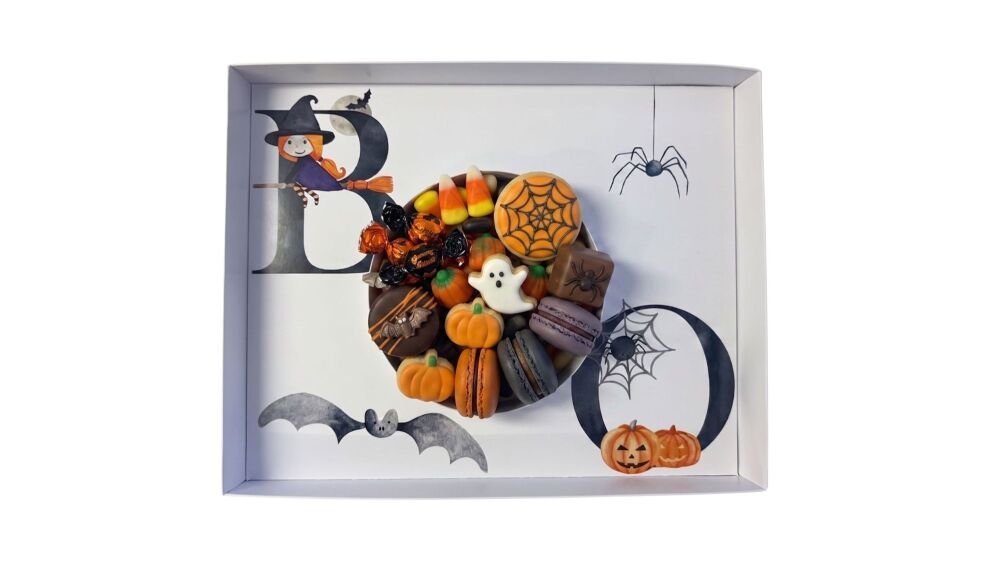 Halloween 'BOO!' Fillable Hamper Box with Printed Insert & Clear Lid &ndash; 315 &times; 250 &times; 55mm