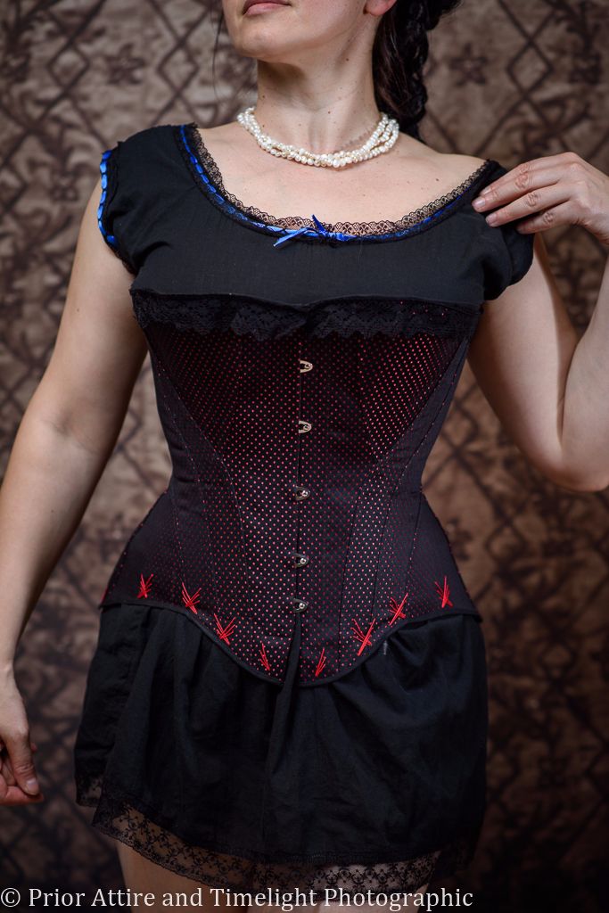 Late Victorian, early Edwardian corset size 10-12