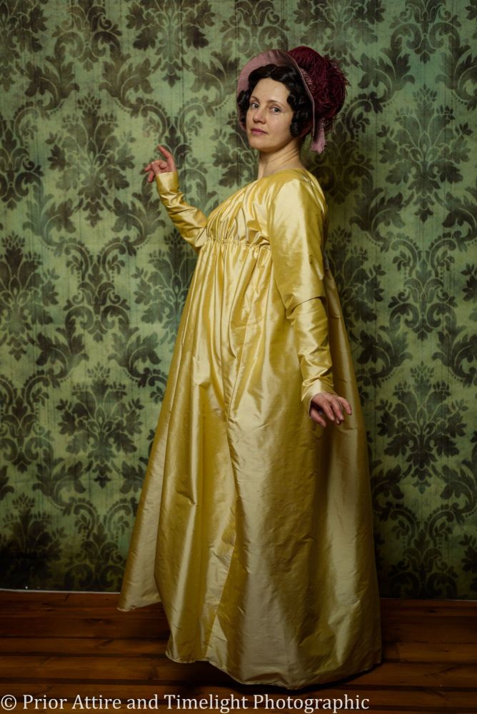 Regency day dress silk size 12-16