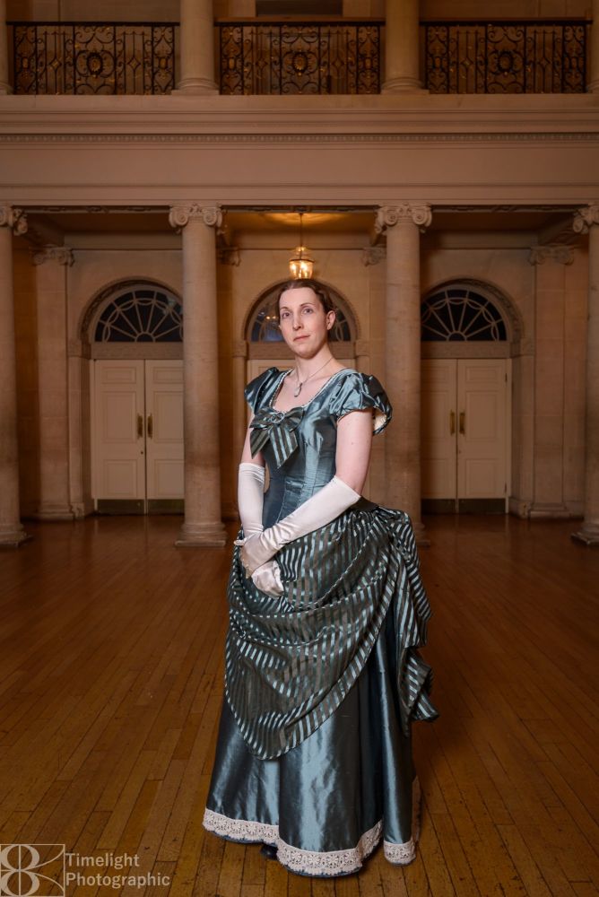 Victorian bustle ball gown size 12-14