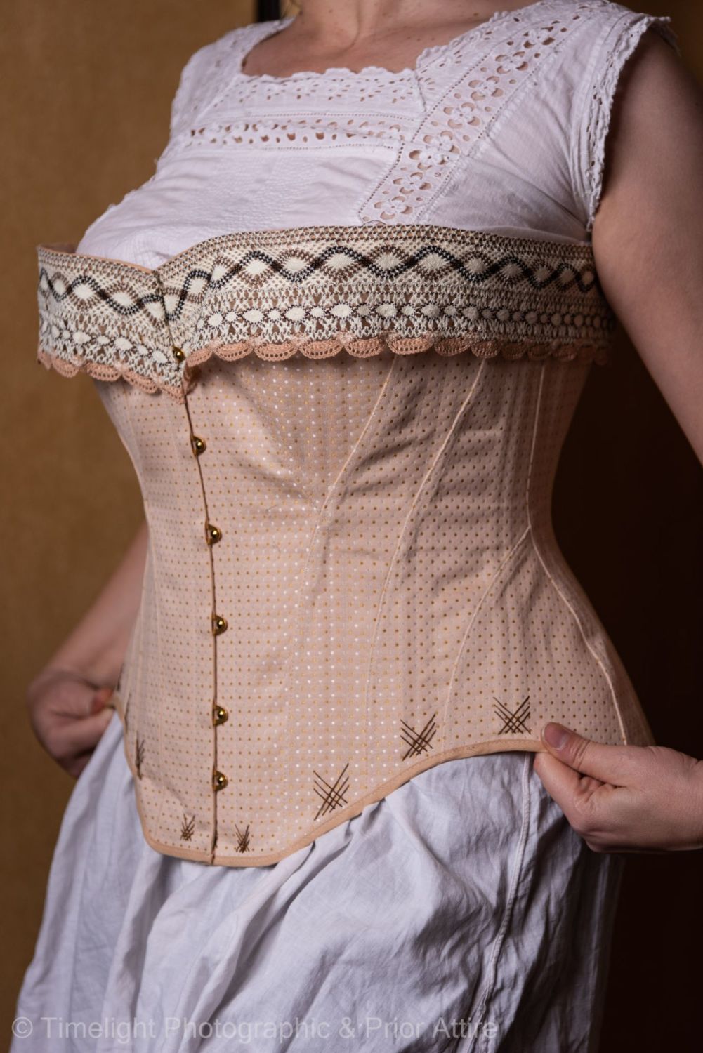 Late Victorian, early Edwardian corset size 16-18