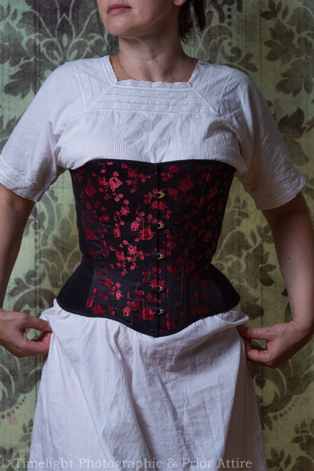 Modern/Victorian sport/ riding corset  25-27