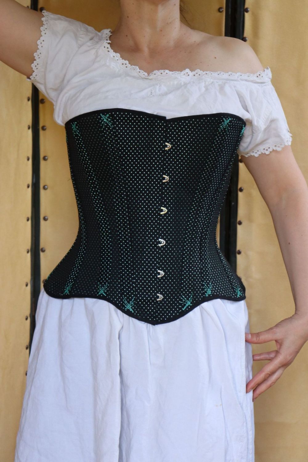 Victorian corset 28