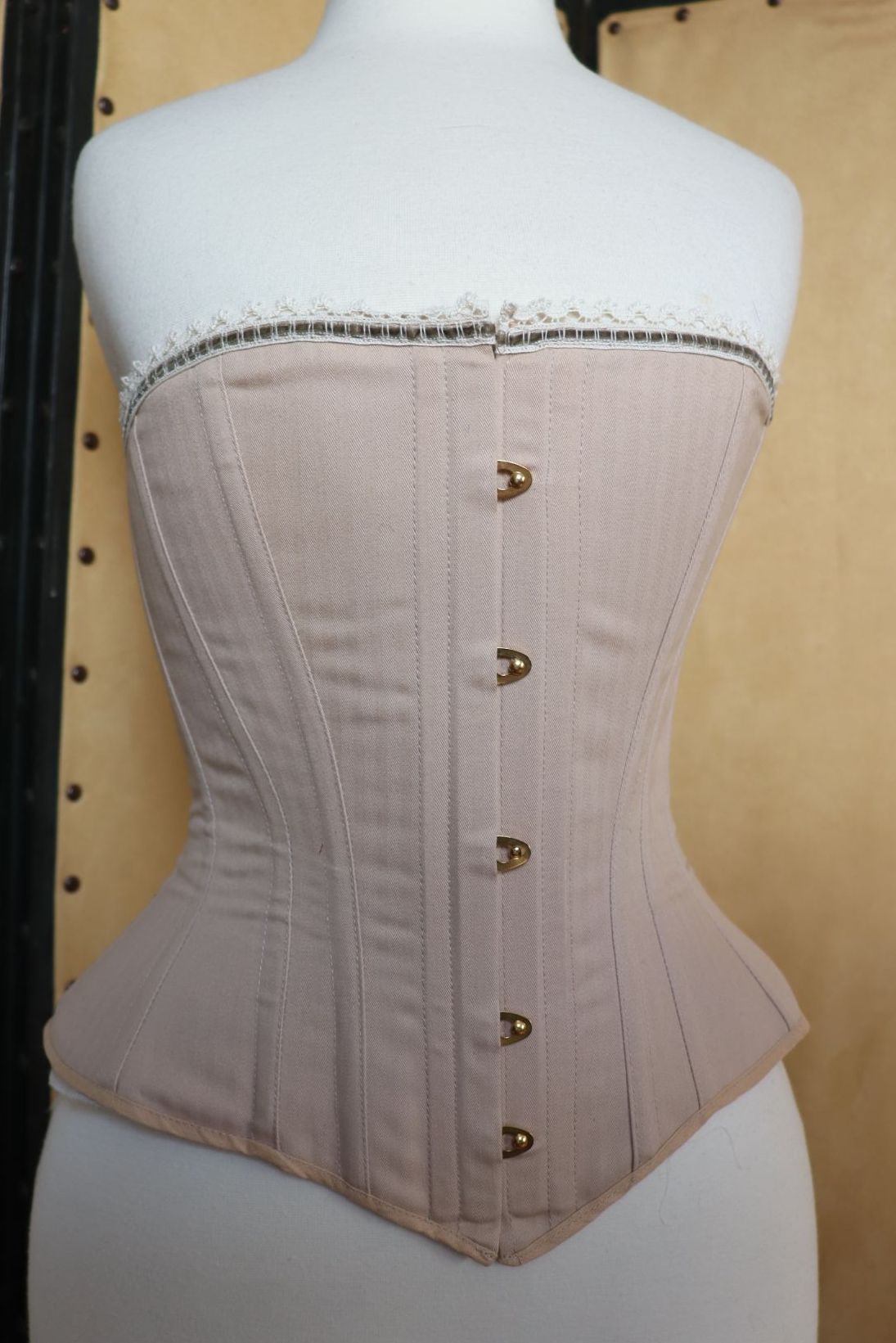 Victorian corset  24