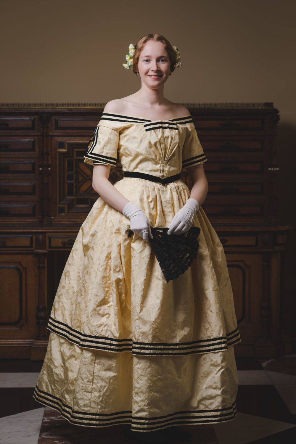 Victorian 1840s  evening dress