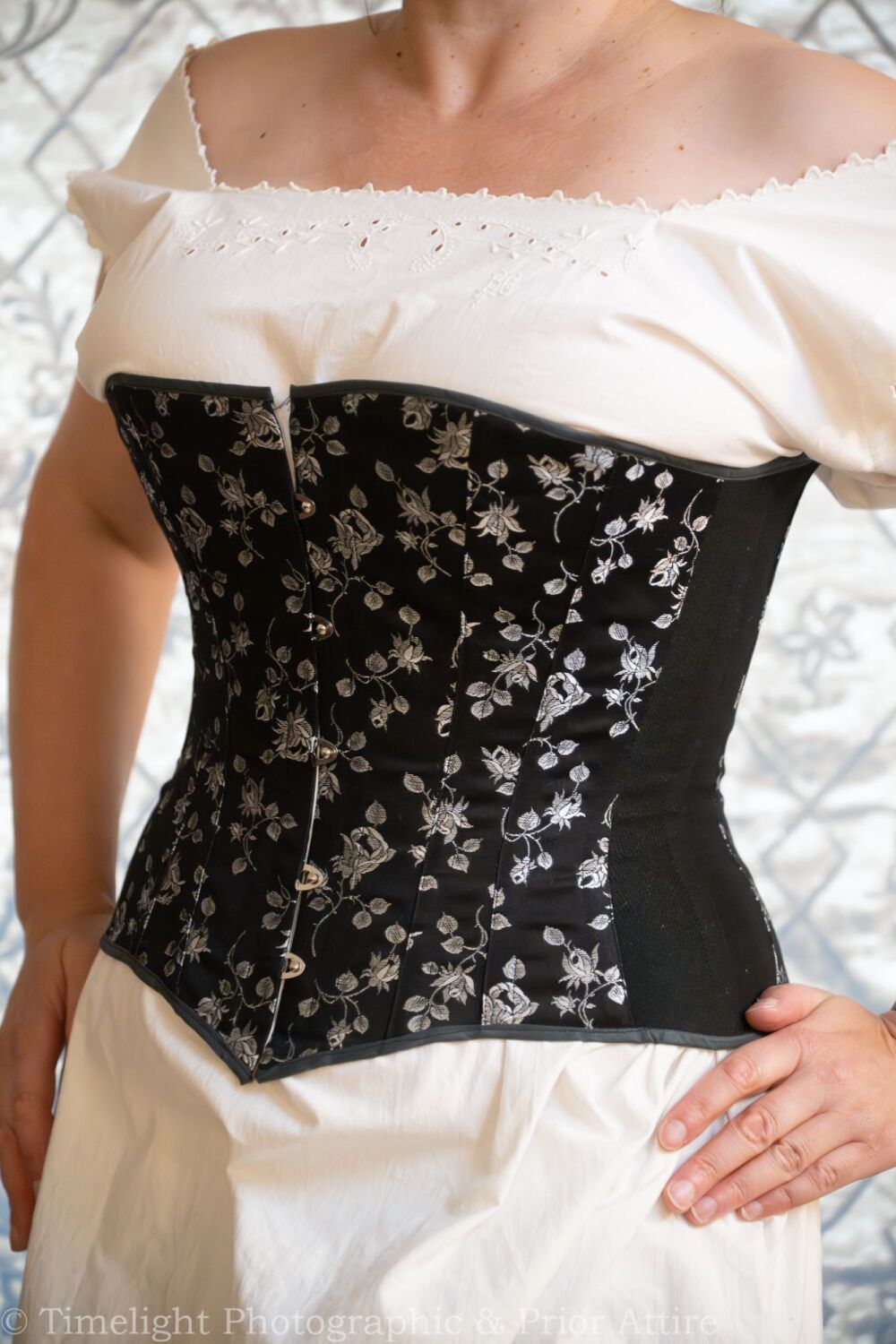 Modern/Victorian sport/ riding corset  26-28