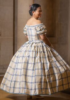 Victorian 1850s ball  dress