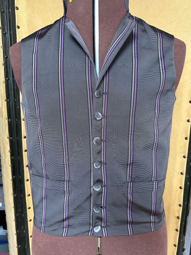 Regency waistcoat in silk
