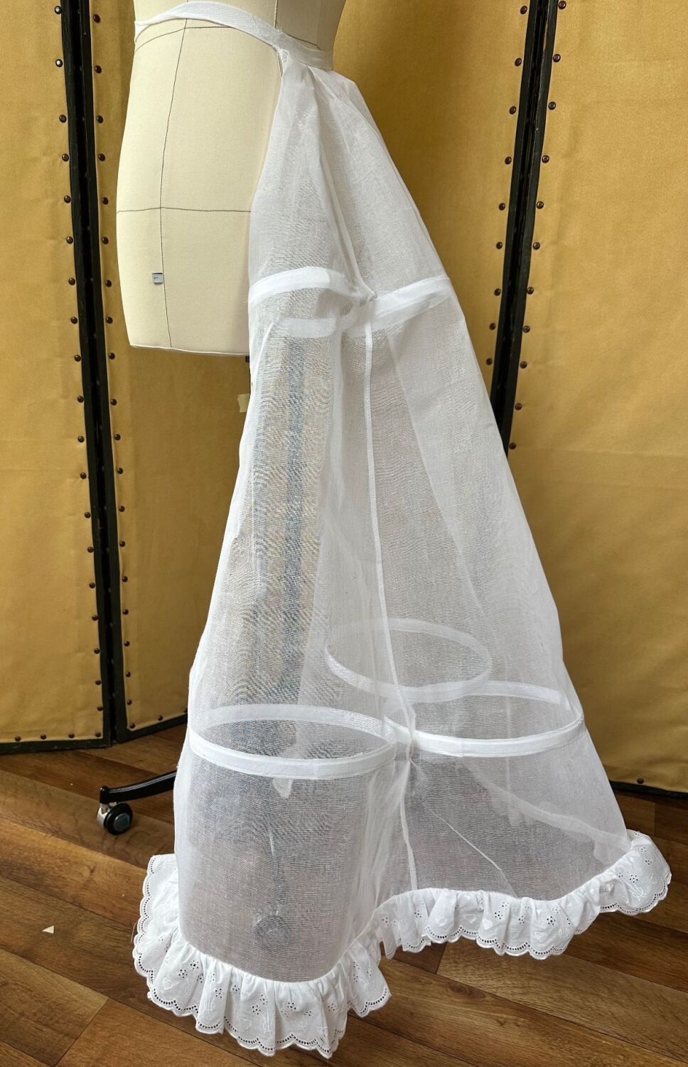 1890s skirt extender
