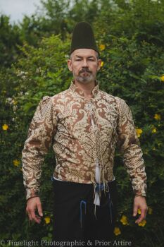 15th century doublet in damask