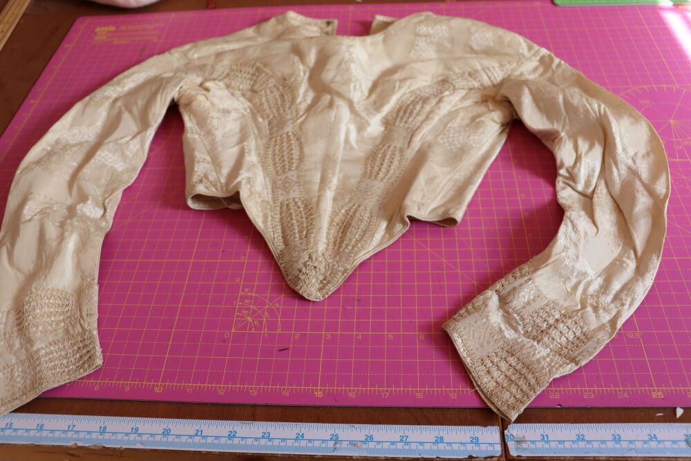 antique mid  Victorian bodice