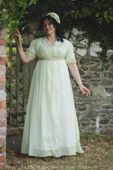 Regency day dress cotton size 12-18