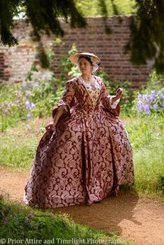 Georgian Robe Volante