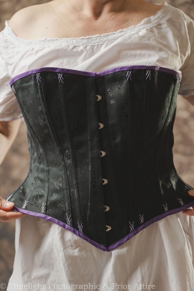 Victorian  corset  34"